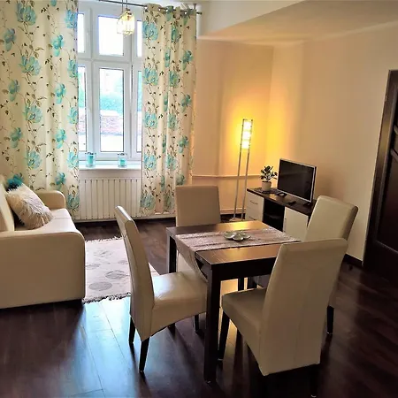 Apartamento 4 Friends Ogarna *